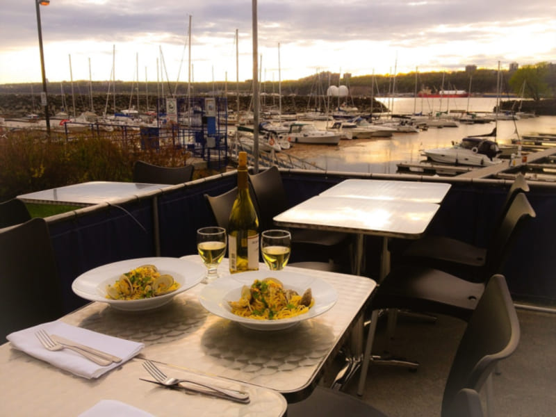 Tonnerre de Brest, a marina where you eat well!