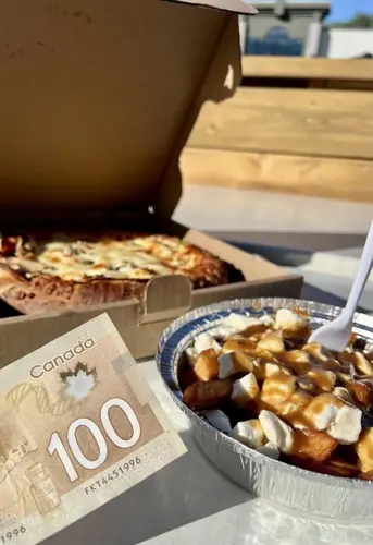 Image contest Casse-Croûte Courteau – Saint-Boniface