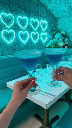 Image contest Le Blue Restaurant + desserts + crèmerie