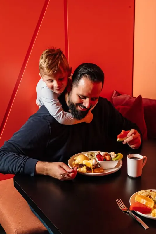 Image contest Allô mon Coco Place Longueuil
