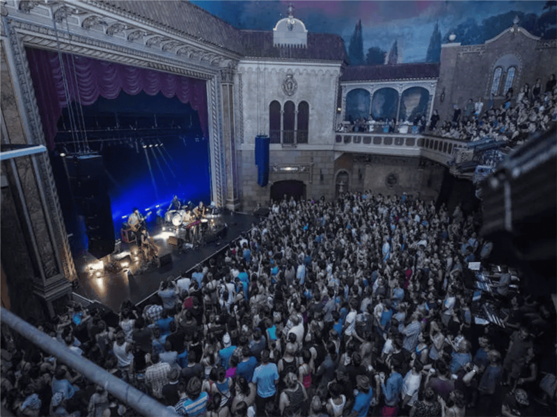 Are there any restaurants near the Granada Theatre in Sherbrooke?