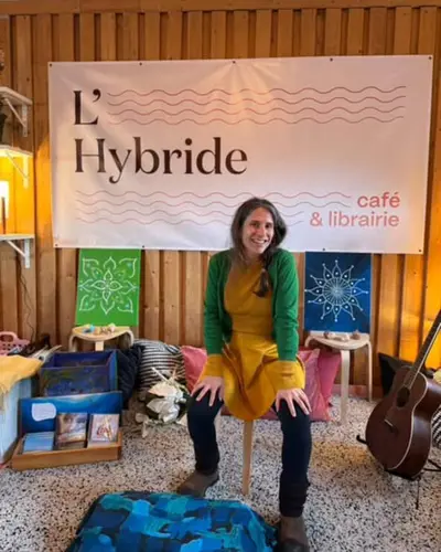 Image Ã©vÃ©nement L'Hybride — café & librairie