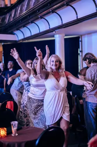 Image Ã©vÃ©nement Le Balcon cabaret chic