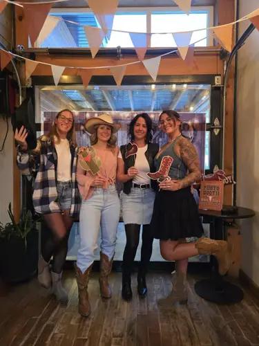 Image event Aux 3 Copains