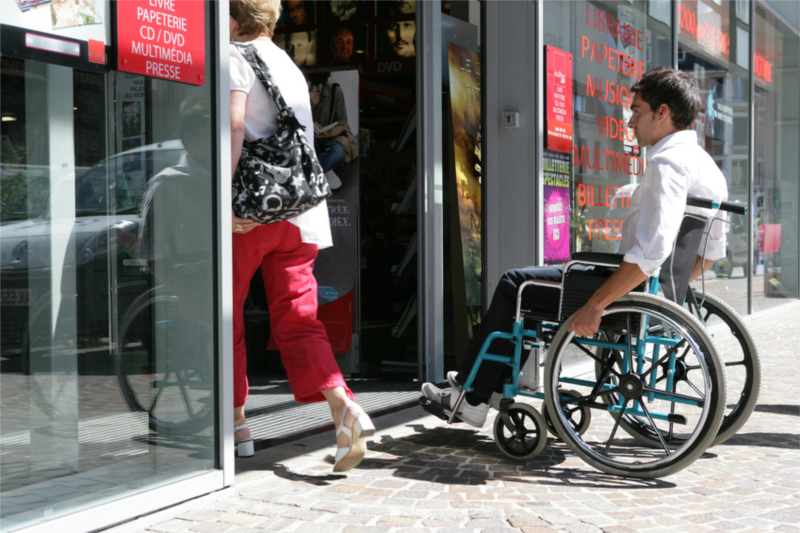 L’accessibilité dans les restaurants : de l’évaluation à l’action