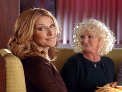 Ces vedettes qui font la promotion des restaurants – Cinq vidéos