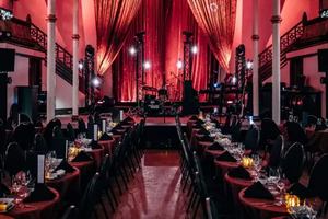 Image event Le Balcon cabaret chic