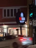 Image event B12 burger Acadie