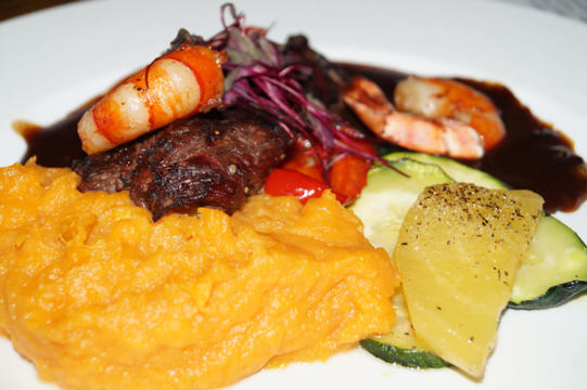 New dinner show Murder & Mystery at Côtes-à-Côtes