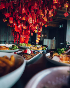 Livraison rapide : websérie, gaufres populaires et succès pour un nouveau restaurant