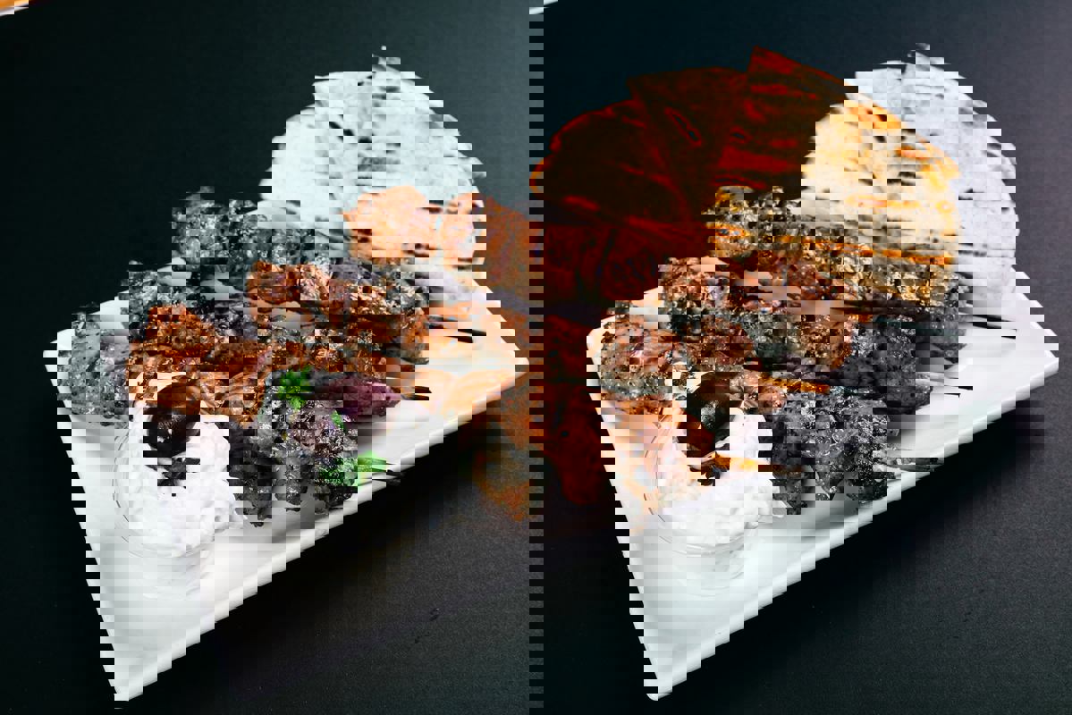 Arahova Souvlaki Pointe-Claire photo 1