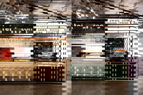 Heirloom Vin & Pizza - Le CENTRAL photo 1