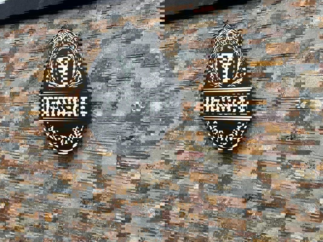 Brasserie Y Upsilon - Restaurant photo 1