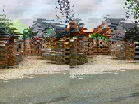 Fashion Cupcake – Cupcake et Gâteau Personnalisé 🚫🥜| options Vegan, Sans Gluten & Allergènes | Pâtisserie Longueuil photo 1