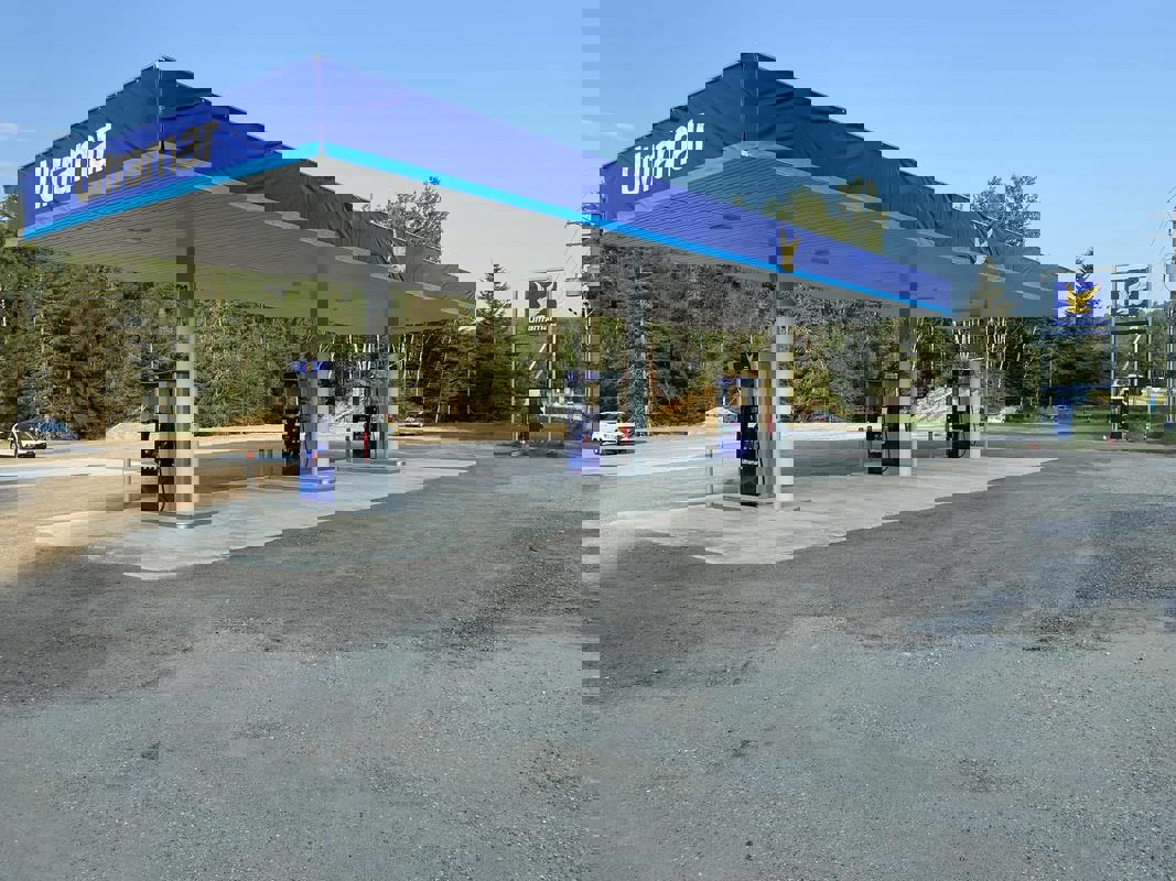 Le Classic / Resto-bar - Essence - Motel - Dépanneur photo 1