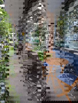 Butineuse De Vanier (La) photo 1