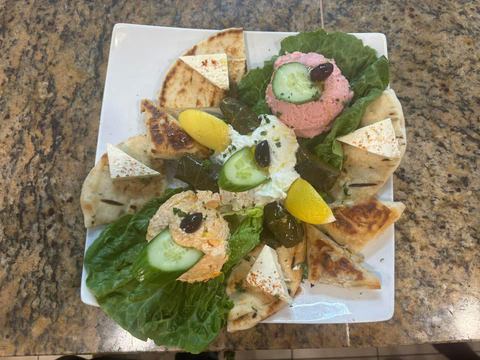 O Thanassis Grillades Grecques photo 1