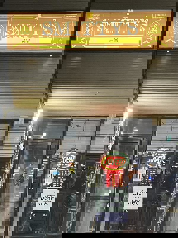 Pub Smitty’s photo 1