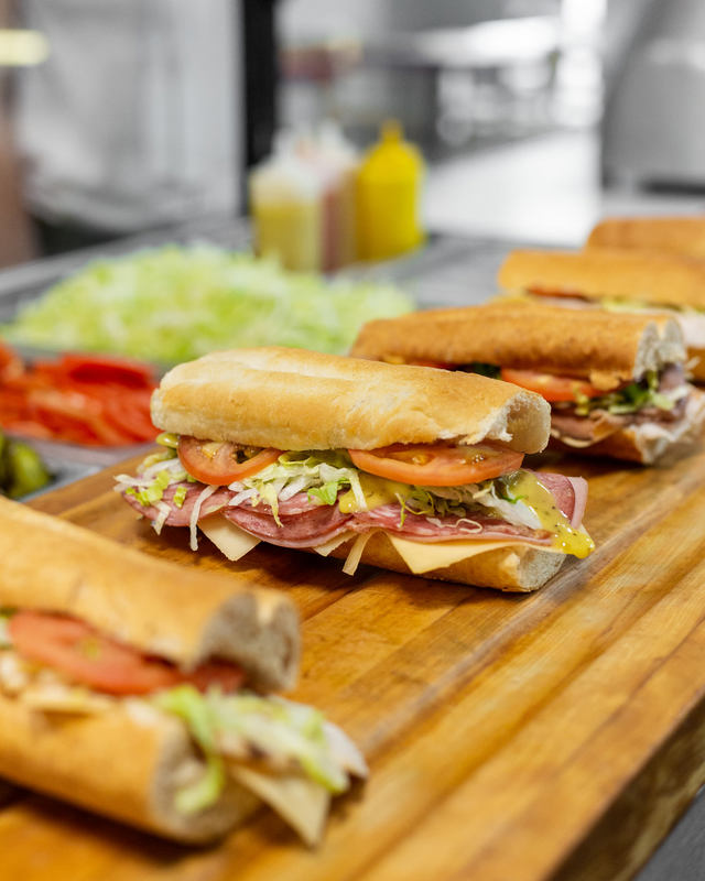 Dagwoods La Sandwicherie photo 1