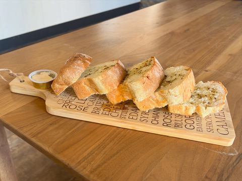 Le Lux Whiskey & Tapas photo 1