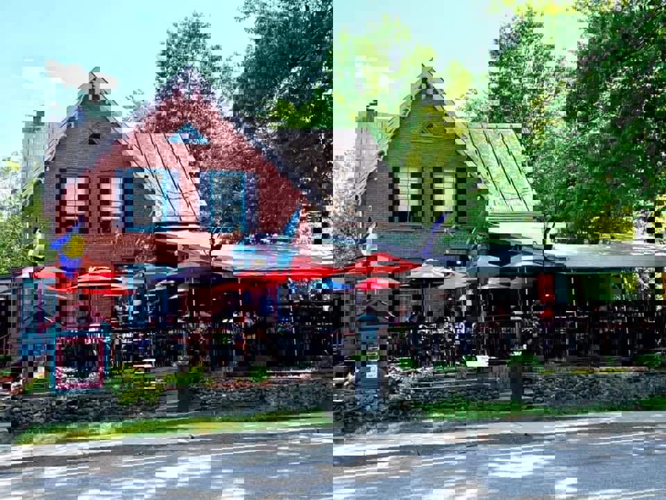 Knowlton Pub Inc photo 1