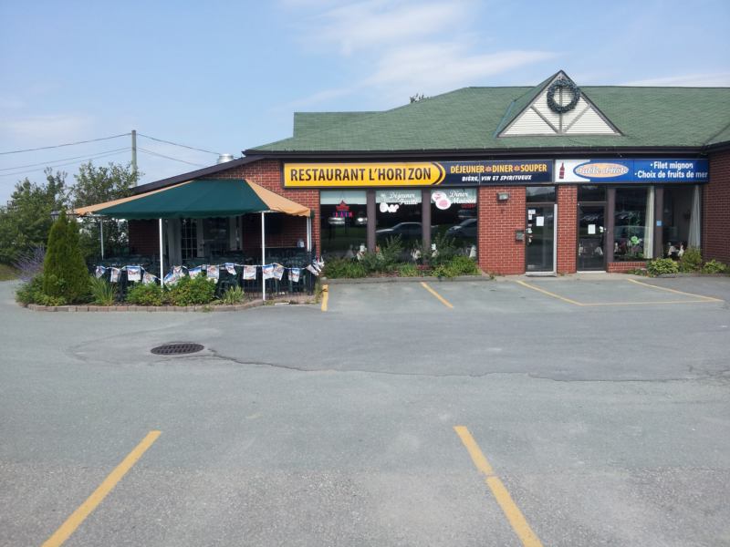 Coq-o-bec rock forest photo 1