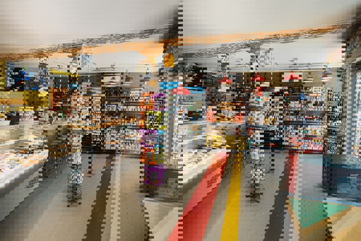 La Sandwicherie Café + Bistro. photo 1