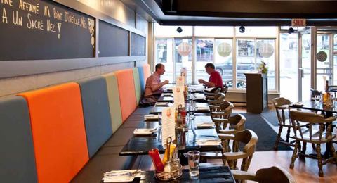 DT Bistro sur Child photo 2