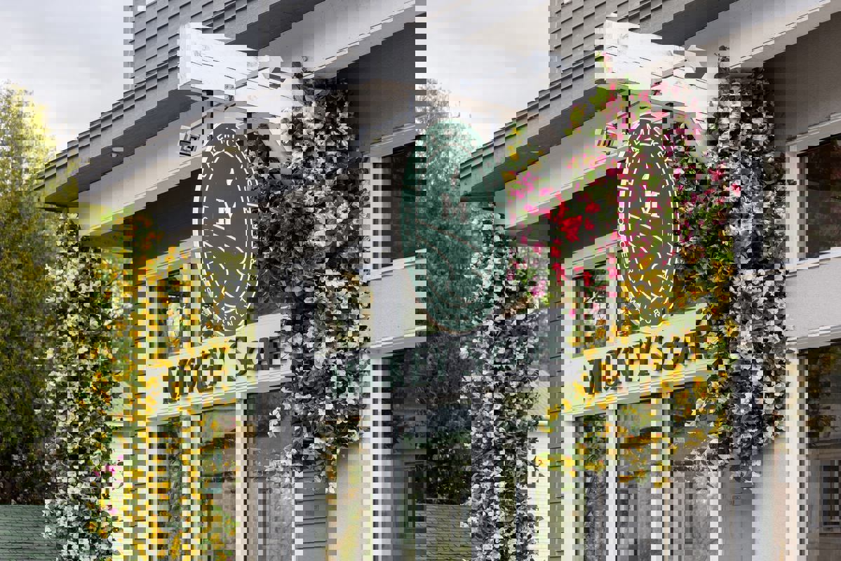 Mickey's Café photo 1