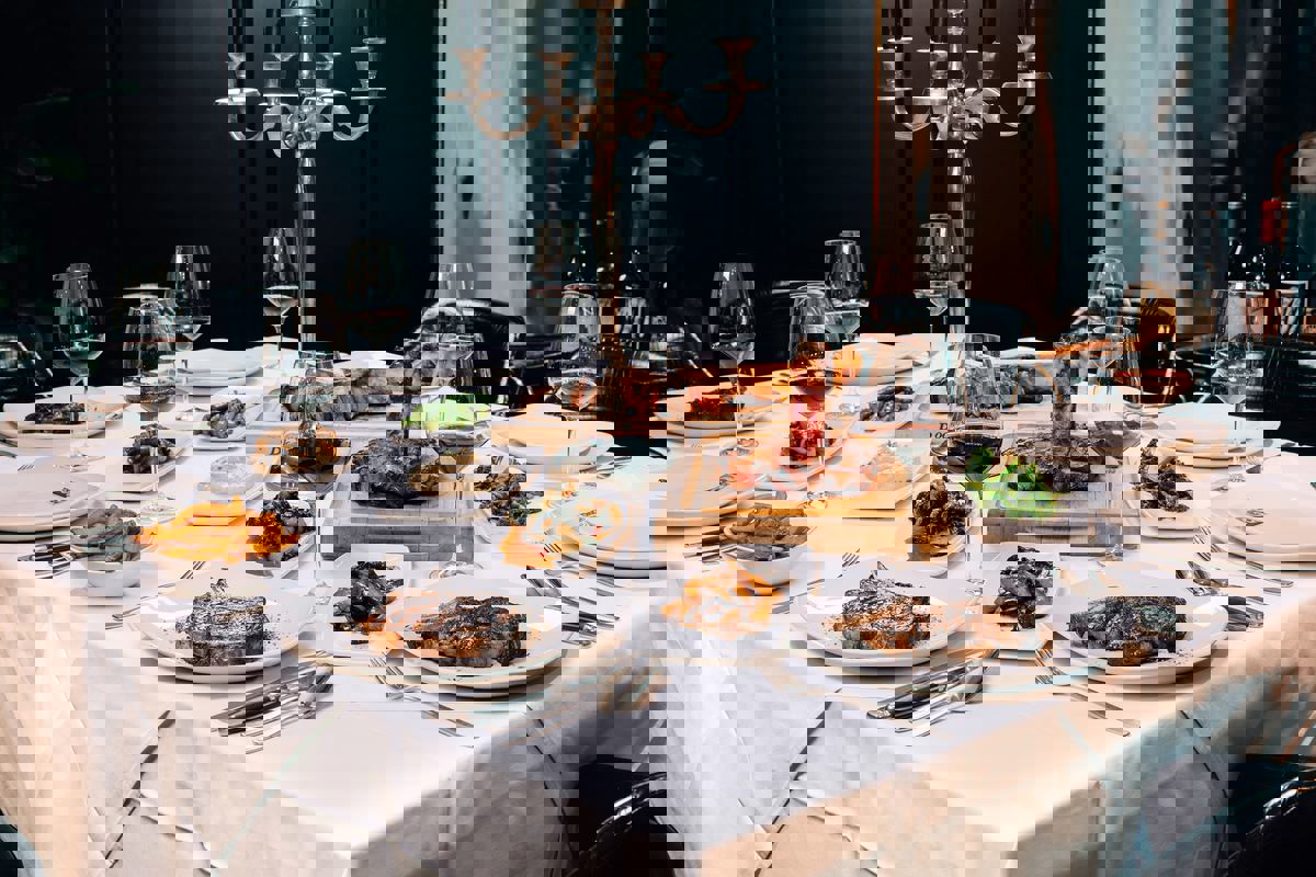 TOWNE380 Steakhouse photo 1