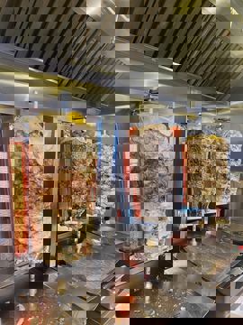 Basha saint Laurent photo 1