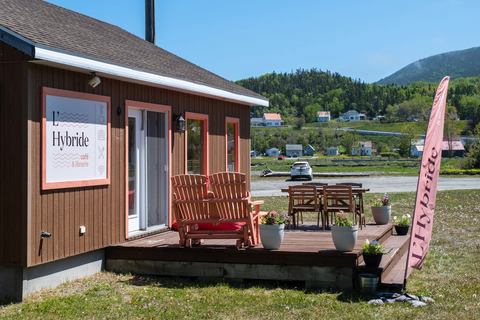 L'Hybride — café & librairie photo 1