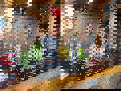 La Grange Manson photo 1