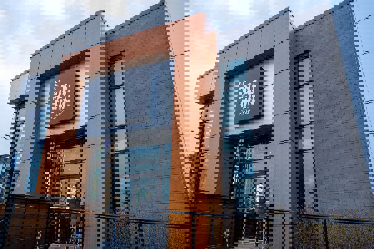 Resto Bar Le Dauphin - Sherbrooke photo 1