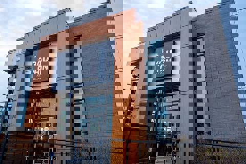 Resto Bar Le Dauphin - Sherbrooke photo 1