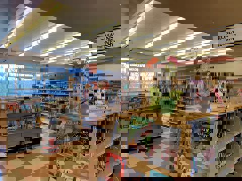 Bibliothèque le Bouquin d'Or photo 1