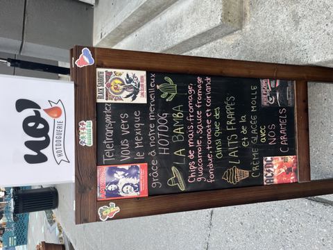 No! Hotdoguerie & Laits Frappés photo 1