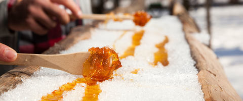 Au tournant des saisons | Cabane à sucre traditionnelle photo 1