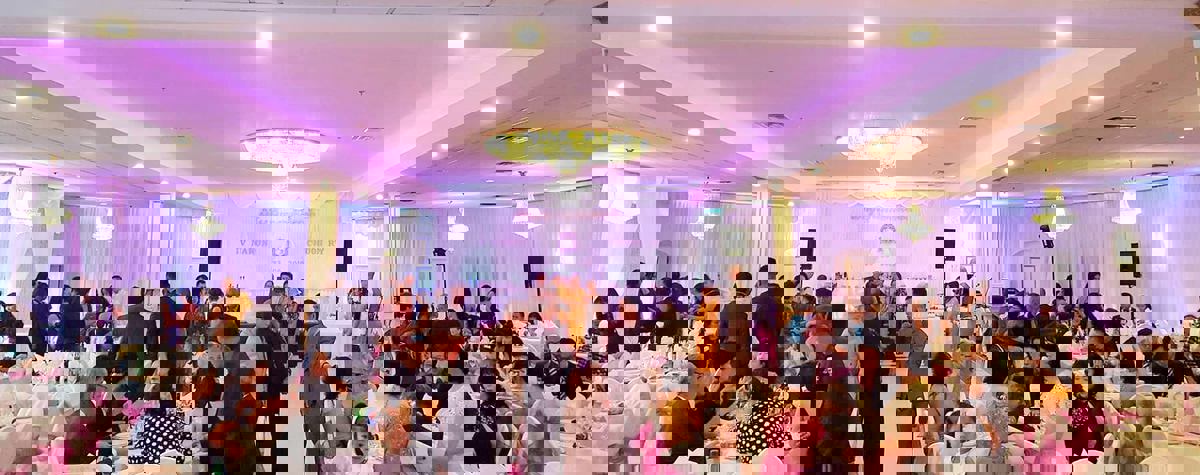 Restaurant Tong Por Reception photo 1