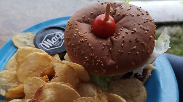 Casser la croûte en bord de mer au Pick Up Grillé