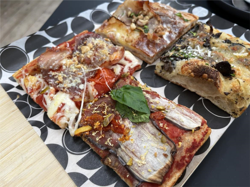 Découvrir la pizza romaine chez Morso pizzeria