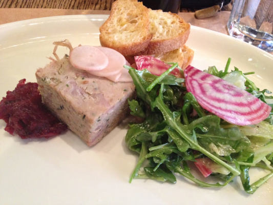 Show devant : le District Saint-Joseph est là!