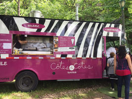 Zebra Mobile: decadent street kitchen!