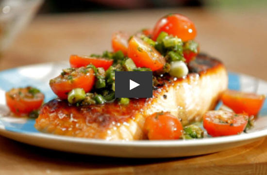 Saumon sur le BBQ avec sa sauce vierge