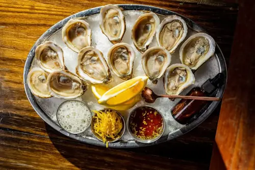 Image promotion Bootlegger Cocktail Bar & Cuisine Montréal