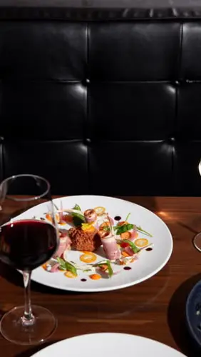 Image promotion Maggie Oakes