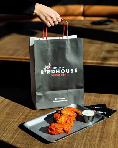 Image promotion Restaurant Birdhouse Wingerie & Bar Dollard-des-Ormeaux