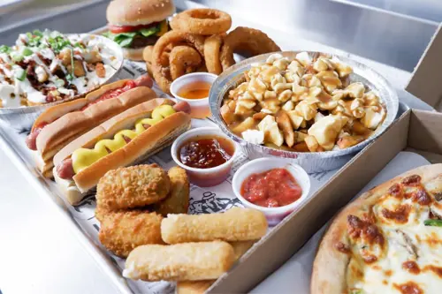 Image promotion Casse-Croûte Courteau – Saint-Boniface