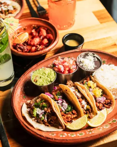 Image promotion Guacamole y tequila - Restaurant mexicain Sherbrooke