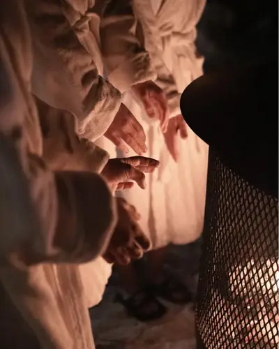 Image promotion Bond Café